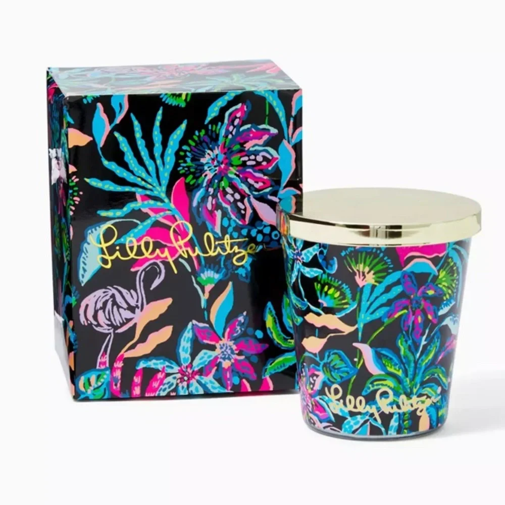 Lilly Pulitzer Candle With Matching Box - Picture 2 of 3